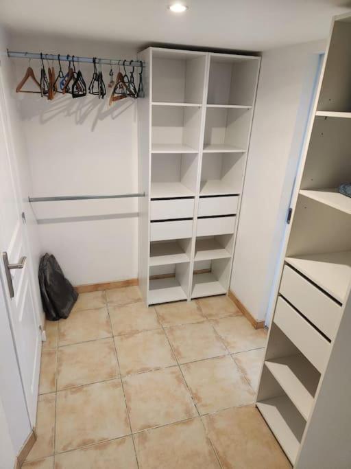 Appartement L'etape Mediterraneenne 4-6 Personnes Avec Parking Prive Sauvian